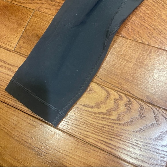 - Lululemon Align Slate Grey High-Waisted Leggings, Size 0, 21” - Picture 5 of 9